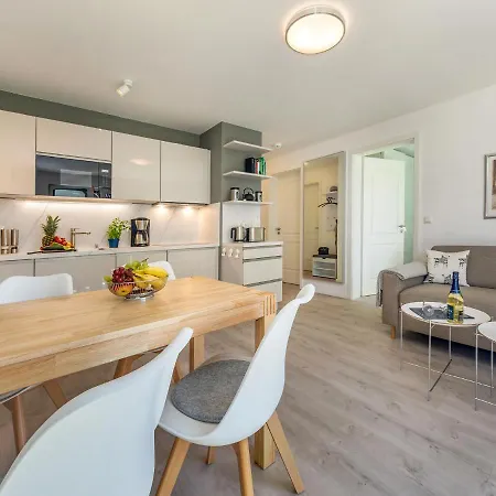 Wellengefluester Apartment Zingst